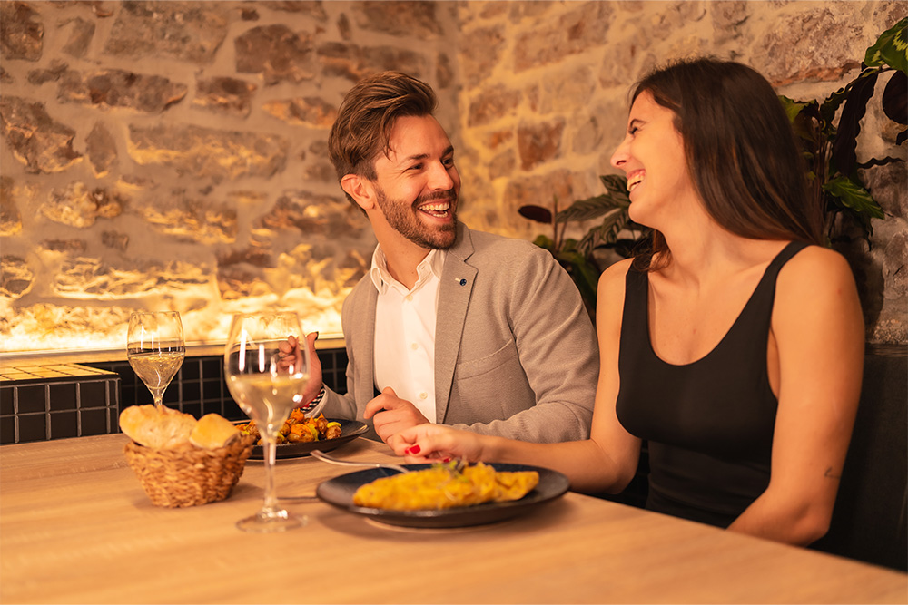 a romantic dinner in the restaurant 