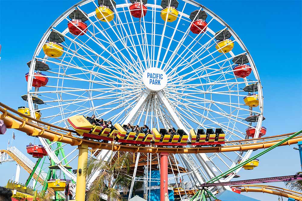 Ferris wheel ride at Happy Fun Theme Park