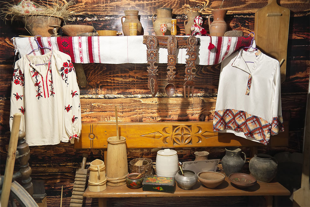 Traditional clothes and utensils