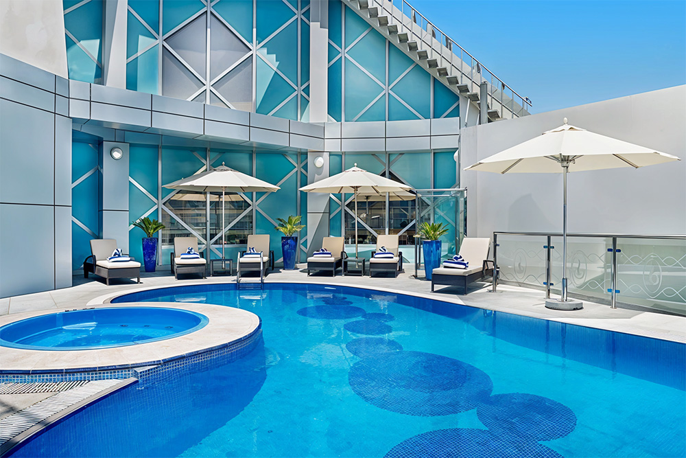 City Seasons hotel dubai pool view