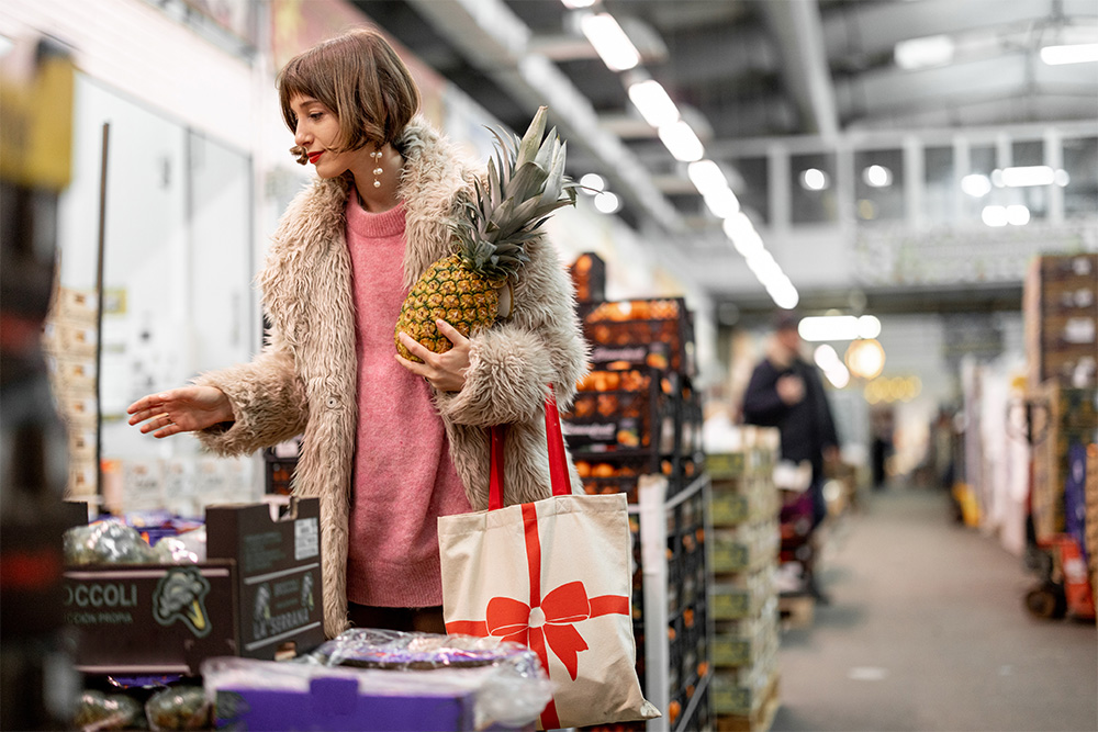 Women buying fruit in the supermarket