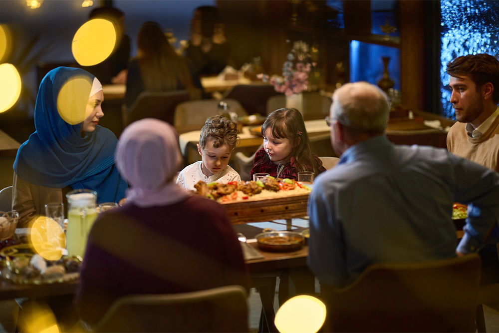 A family having iftar at Jumeirah Emirates Tower 