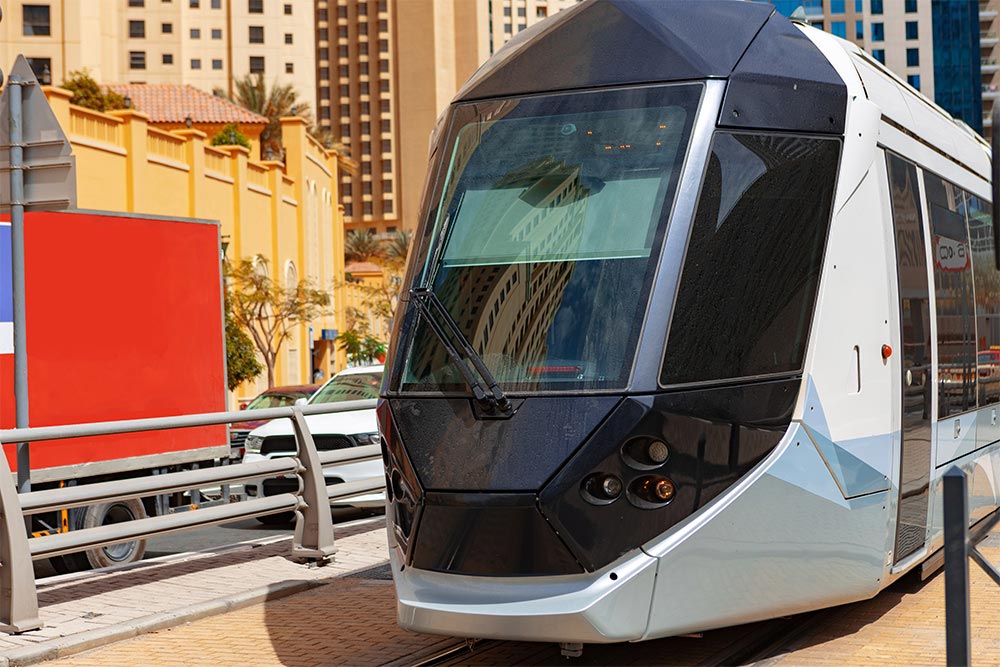 metro railway in dubai 