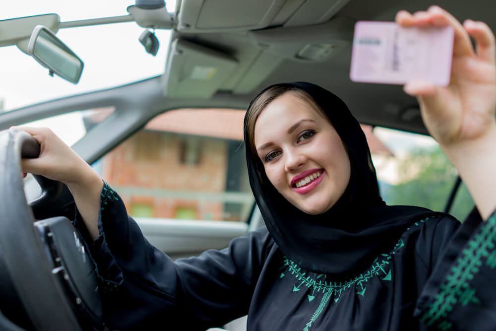 women with a valid driving licence in the UAE as per new traffic rules