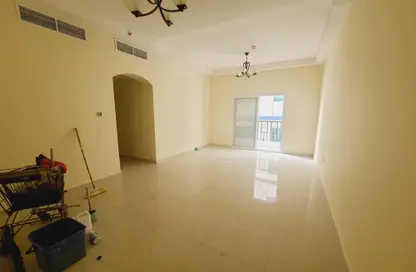 Apartment - 2 Bedrooms - 2 Bathrooms for rent in Muwaileh 29 Building - Muwaileh - Sharjah