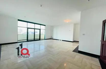 Apartment - 3 Bedrooms - 4 Bathrooms for rent in Liwa Centre Towers - Hamdan Street - Abu Dhabi