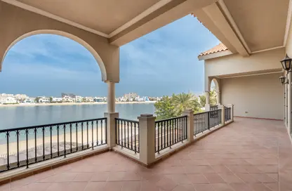 Villa - 6 Bedrooms - 6 Bathrooms for sale in Signature Villas Frond M - Signature Villas - Palm Jumeirah - Dubai