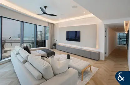 Penthouse - 3 Bedrooms - 4 Bathrooms for sale in The Torch - Dubai Marina - Dubai