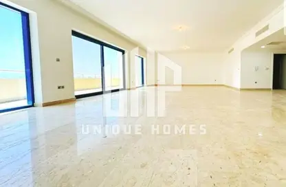 Duplex - 3 Bedrooms - 4 Bathrooms for rent in Al Shaheen Tower - Al Khalidiya - Abu Dhabi