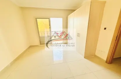 Apartment - 3 Bedrooms - 3 Bathrooms for rent in Muwaileh 29 Building - Muwaileh - Sharjah