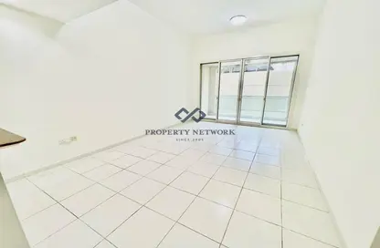 Apartment - 1 Bedroom - 1 Bathroom for rent in Marina Park - Dubai Marina - Dubai