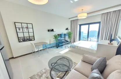 Apartment - 1 Bathroom for rent in SOL Bay - Business Bay - Dubai