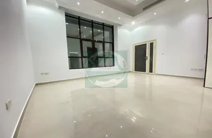 Apartment - 1 Bathroom for rent in Shakhbout City - Abu Dhabi