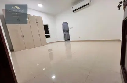 Apartment - 1 Bathroom for rent in Shakhbout City - Abu Dhabi