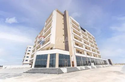 Retail - Studio for rent in Harmony Point - Dubai Industrial City - Dubai