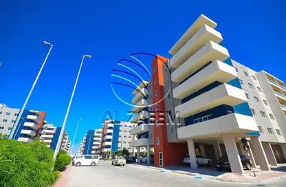 Apartment - 3 Bedrooms - 4 Bathrooms for sale in Tower 42 - Al Reef Downtown - Al Reef - Abu Dhabi