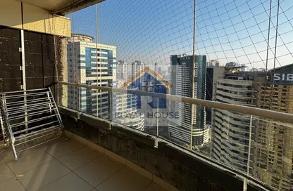 Apartment - 2 Bedrooms - 2 Bathrooms for sale in Al Khan Lagoon - Al Khan - Sharjah