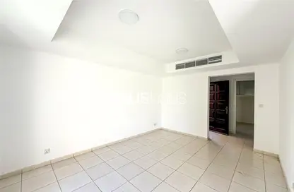 Villa - 2 Bedrooms - 3 Bathrooms for rent in Springs 5 - The Springs - Dubai