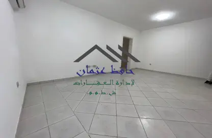 Villa - 2 Bedrooms - 1 Bathroom for rent in Airport Road - Abu Dhabi