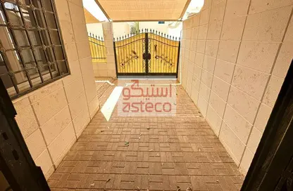 Villa - 3 Bedrooms - 3 Bathrooms for rent in Asharej - Al Ain