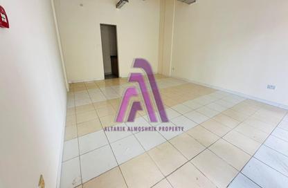 Shop - Studio - 1 Bathroom for rent in X26 - England Cluster - International City - Dubai