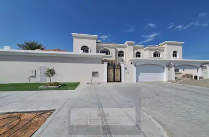 Villa - 5 Bedrooms - 5 Bathrooms for rent in Mohamed Bin Zayed Centre - Mohamed Bin Zayed City - Abu Dhabi