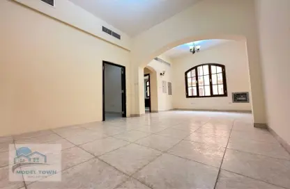 Apartment - 1 Bedroom - 1 Bathroom for rent in Ministries Complex - Khalifa Park - Eastern Road - Abu Dhabi