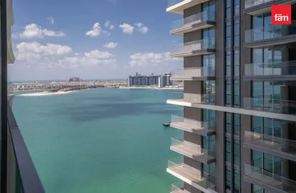 Apartment - 1 Bedroom - 1 Bathroom for sale in Beach Vista - EMAAR Beachfront - Dubai Harbour - Dubai