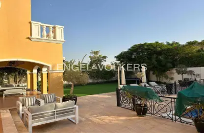 Villa - 5 Bedrooms - 6 Bathrooms for rent in Package 1A - Jumeirah Park - Dubai