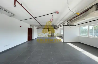 Office Space - Studio - 4 Bathrooms for rent in Hadbat Al Zafranah - Muroor Area - Abu Dhabi