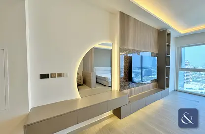شقة - 1 حمام للايجار في برج مى دو رى - أبراج بحيرة الجميرا - دبي