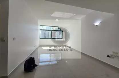 Apartment - 1 Bedroom - 1 Bathroom for rent in Al Muroor Tower - Muroor Area - Abu Dhabi