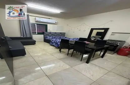 Apartment - 1 Bathroom for rent in Ajman Creek Towers - Al Rashidiya 1 - Al Rashidiya - Ajman