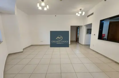 Apartment - 2 Bedrooms - 3 Bathrooms for rent in Blue Tower - Sheikh Zayed Road - Dubai