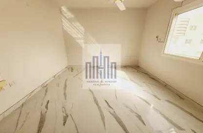 Apartment - 2 Bedrooms - 2 Bathrooms for rent in Muwailih Building - Muwaileh - Sharjah