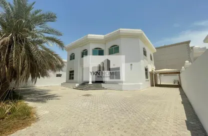 Villa - 5 Bedrooms - 6 Bathrooms for rent in Binal Jesrain - Between Two Bridges - Abu Dhabi