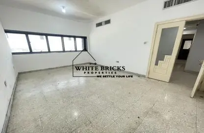 Apartment - 3 Bedrooms - 3 Bathrooms for rent in Tourist Club Area - Abu Dhabi