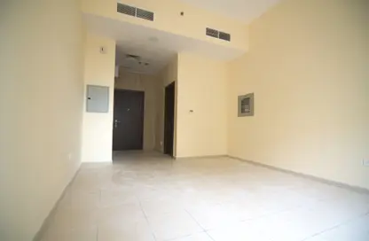 Apartment - 1 Bathroom for rent in Al Oufouk Building - Dubai Industrial City - Dubai