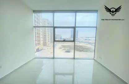 Apartment - 2 Bedrooms - 3 Bathrooms for rent in Alza 11 - Dubai Land - Dubai