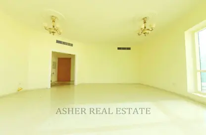 Apartment - 1 Bedroom - 2 Bathrooms for rent in Safia Tower - Al Majaz 3 - Al Majaz - Sharjah