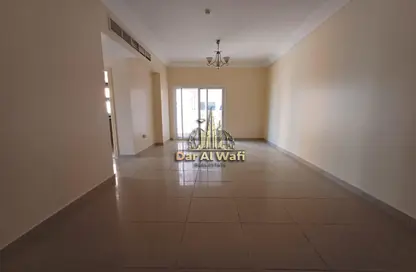 Apartment - 2 Bedrooms - 2 Bathrooms for rent in Al Nahda Complex - Al Nahda - Sharjah