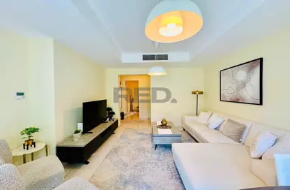 Villa - 2 Bedrooms - 3 Bathrooms for rent in Springs 7 - The Springs - Dubai