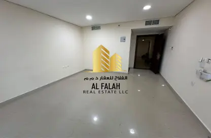 Apartment - 1 Bathroom for rent in Al Taawun Street - Al Taawun - Sharjah