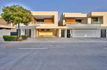 Villa - 5 Bedrooms - 7 Bathrooms for rent in West Yas - Yas Island - Abu Dhabi