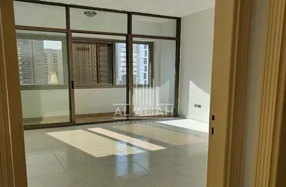 Apartment - 1 Bedroom - 1 Bathroom for rent in Tourist Club Area - Abu Dhabi