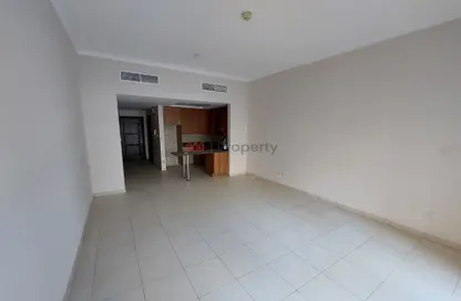 Apartment - 1 Bathroom for rent in Ritaj A - Ritaj (Residential Complex) - Dubai Investment Park (DIP) - Dubai