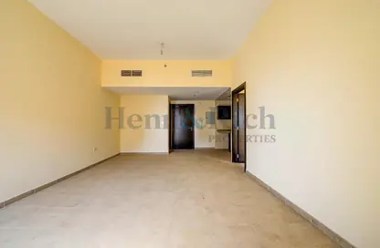 Apartment - 1 Bedroom - 1 Bathroom for rent in Silicon Gates 1 - Silicon Gates - Dubai Silicon Oasis - Dubai