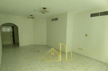 Apartment - 2 Bedrooms - 2 Bathrooms for rent in Al Khan Corniche - Al Khan - Sharjah