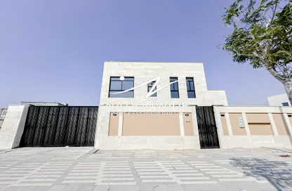 Villa - 6 Bedrooms - 7 Bathrooms for sale in Al Merief - Khalifa City - Abu Dhabi