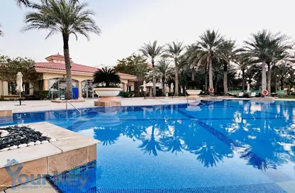 Villa - 4 Bedrooms - 7 Bathrooms for rent in Al Raha Beach Hotel - Al Raha Beach - Abu Dhabi